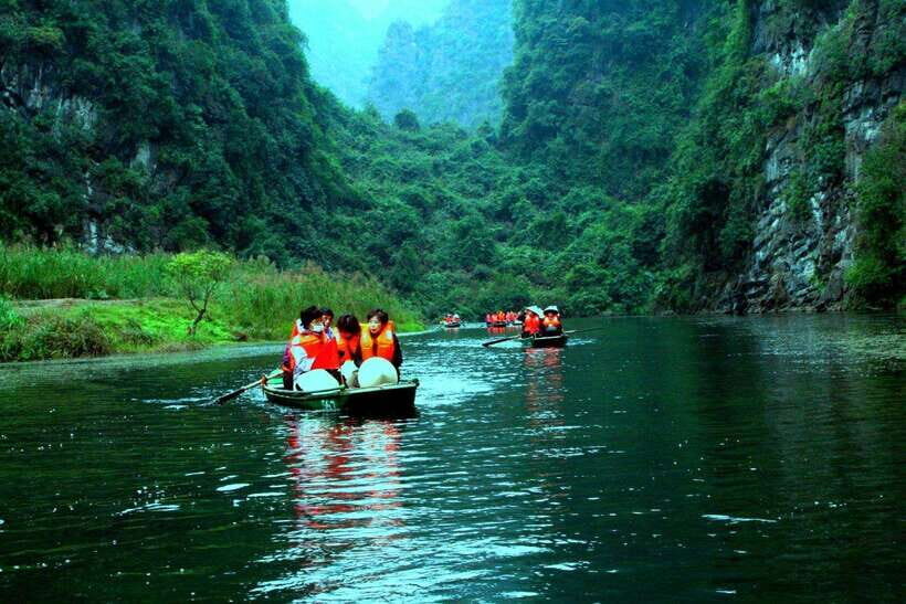 From Hanoi: Ninh Binh, Hoa Lu, Trang An and Mua Cave Trip - Logistics That Affect Your Comfort: when you’ll feel the day most