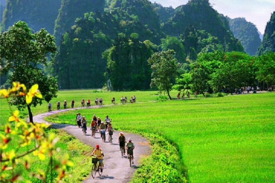 From Hanoi: Ninh Binh-Hoa Lu-Trang An-Mua-Cave-Buffet Lunch - Cycling around the village: a calmer break in the middle