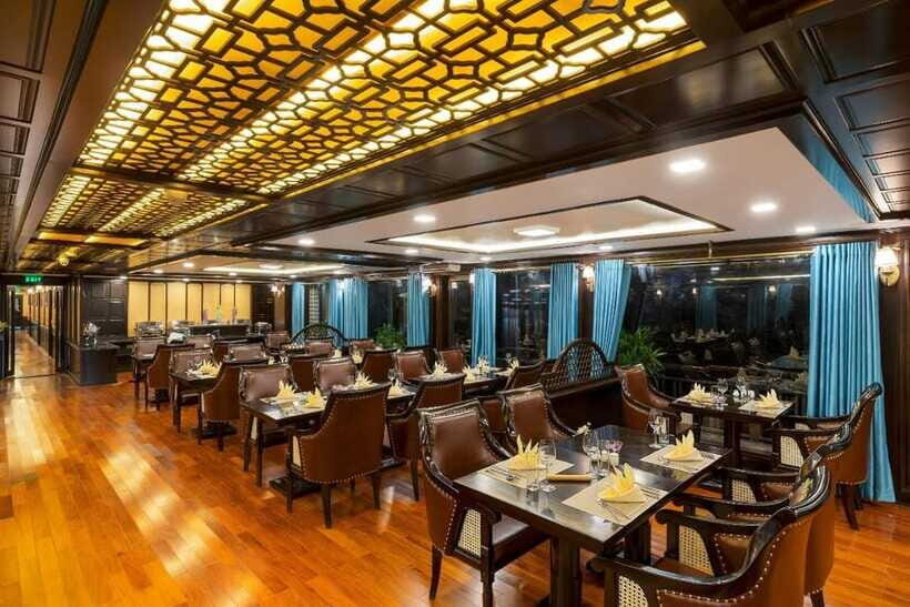 From Hanoi or Ha Long: 2-Day Ha Long Bay & Lan Ha Bay Cruise - Day 2 morning flow: tachi session, tea time, and Cat Ba World Biosphere