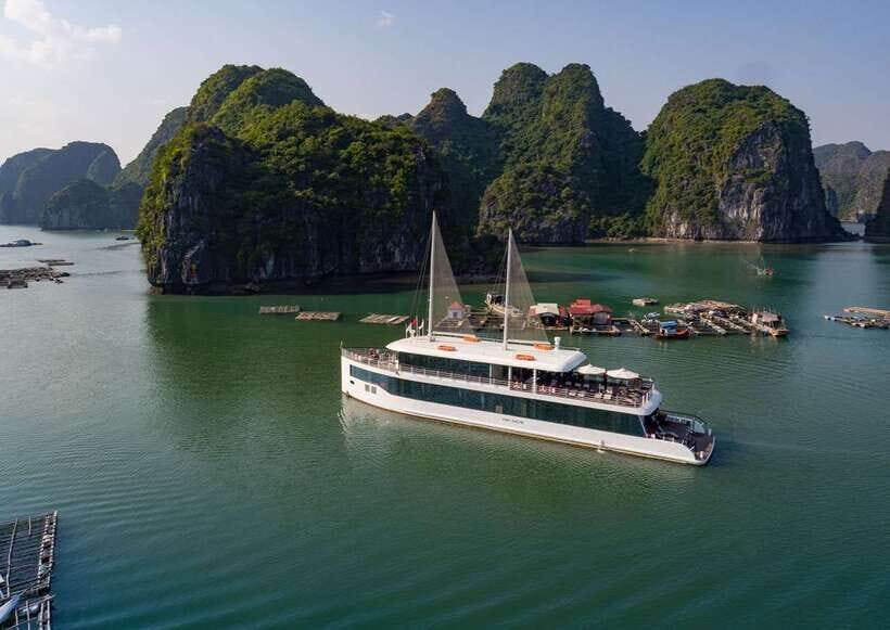 From Hanoi or Halong: Halong Bay Day Cruise - From Hanoi to Tuan Chau: the part that makes the day feel easy