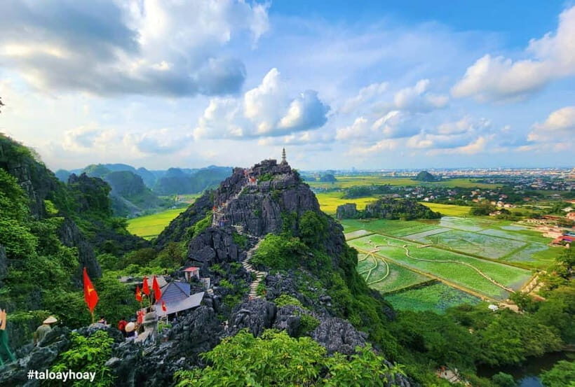 From Hanoi: Tam Coc Boat Trip and Hoa Lu & Mua Cave Tour - Guides like Tony, Thomas, and Loi: what you gain beyond the sites