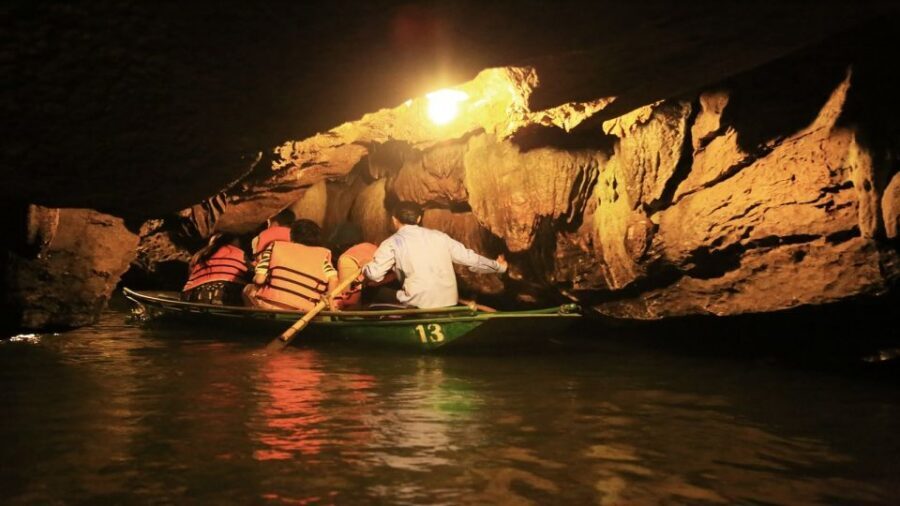 From Hanoi: Trang An & Bai Dinh Pagoda Full-Day Private Tour - Private tour value: what you’re paying for at $130 per person