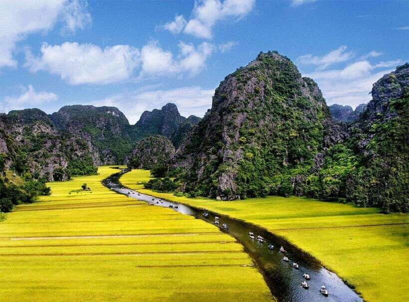 From Hanoi: Trang An, Hoa Lu & Mua Cave Full-Day Luxury Tour - A Long Hanoi Day Done Comfortably (Limousine First)