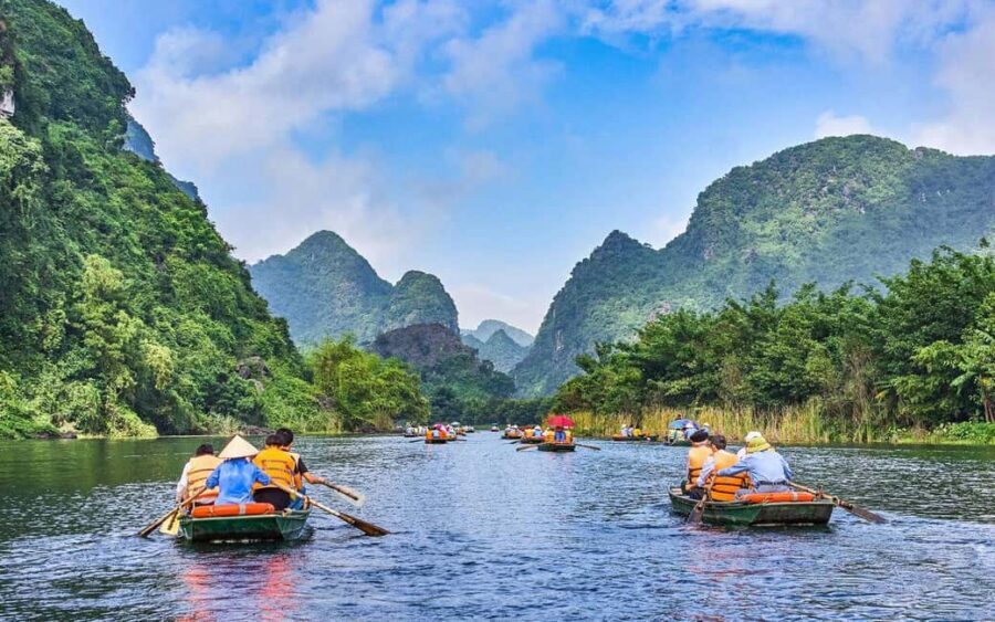 From Hanoi: Visit Hoa Lu & Trang An or Tam Coc & Mua Caves - Price and value: why $39 can make sense (or not)