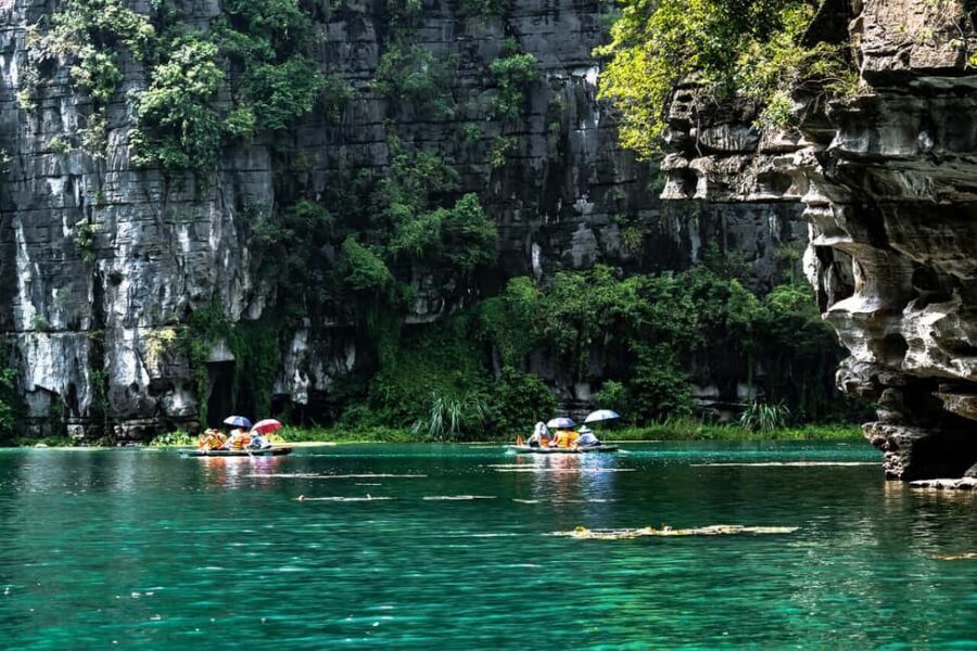 From Hanoi: Visit Hoa Lu & Trang An or Tam Coc & Mua Caves - Guide quality and the language issue: how to make the day feel smooth