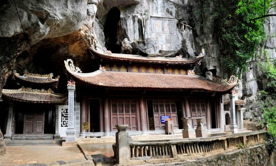From Ninh Binh: Hoa Lu,Trang An,Mua Cave, Full Day Tour - Mua Cave: The 500-Step View Over Tam Coc and the Ngo Dong
