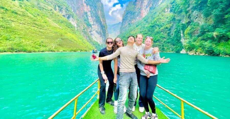 From Ninh Binh:3 Day Ha Giang Loop Motorbike Tour With Rider - Day 3: Ma Pi Leng Pass, Nho Que boat through Tu San Canyon, and Du Gia nights