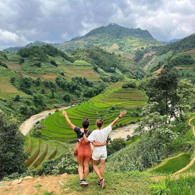 From Sapa : 1 Day Amazing Sapa Trek To Terrace rice field - Morning pickup (08:00–08:30) and the walk out of Sapa town