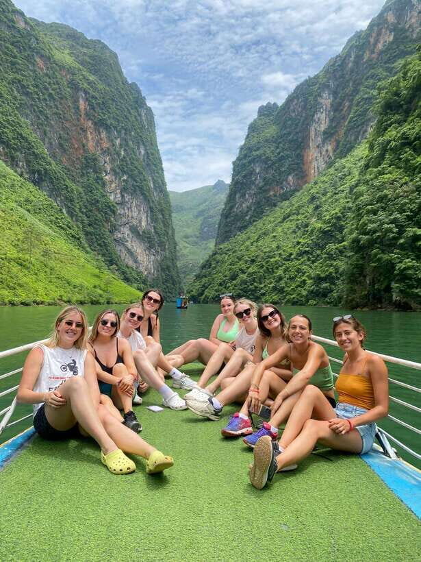 From Sapa: 2 Day Ha Giang Loop Motorbike Tour With Rider - Entering the Ha Giang Loop: 2 days, 300km, and why the route works