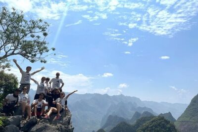 From Sapa: 3 Day Ha Giang Loop Guided Motorbike Tour With Rider - Day 3: Ma Pi Leng Pass and Nho Que River when the road narrows
