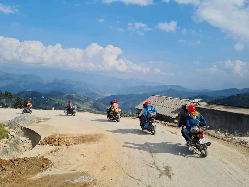 From Sapa: 4-Day 4-Night Ha Giang Loop Motorbike Tour - Day 1: Chin Khoanh Pass and H’mong King’s Palace in Dong Van