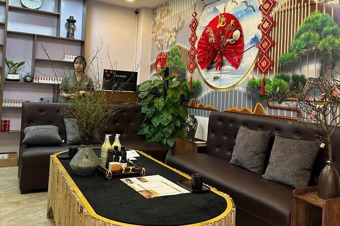 Full Body Combo with Aromatherapy or Deep Tissue treatment - Should you book Hoang’s Spa full body combo in Hanoi?