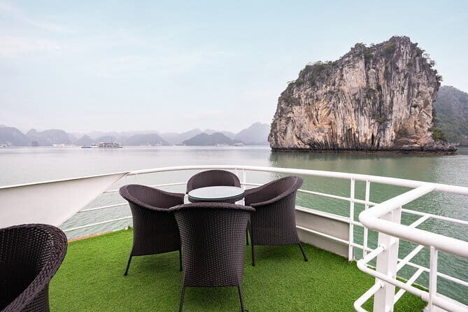 Full day Boat Tour Lan Ha Bay - Ha Long Bay: Kayak, Beach Hopping - Guides and crew: why names like Sarah, Cung, and Cong keep popping up