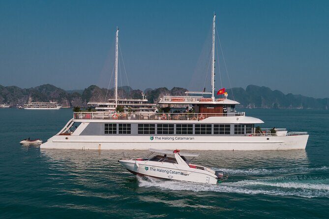 Full Day Group Tour in Lan Ha Bay - The cooking demonstration: hands-on with a famous Vietnamese dish