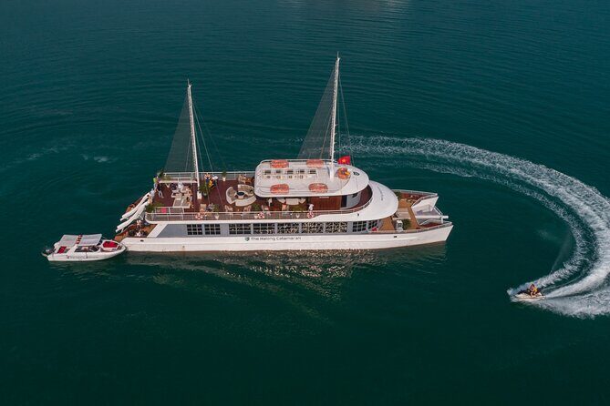 Full Day Group Tour in Lan Ha Bay - Group size and onboard vibe: what up to 99 people really means