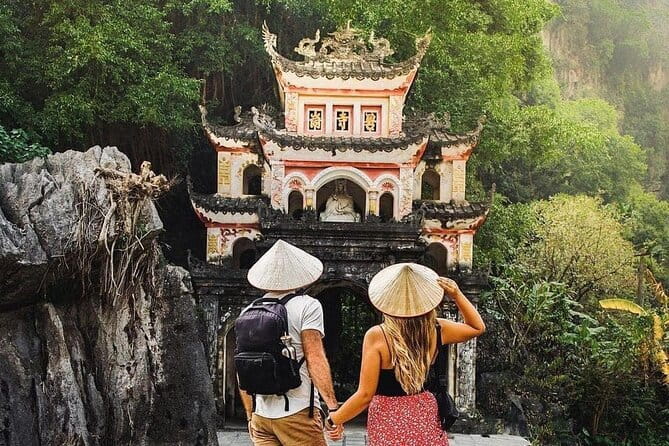 Full Day Ninh Binh Heritage Premium Trip from Hanoi - Tam Coc: the boat time that people remember