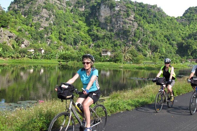 Full Day Ninh Binh - Trang An - Bai Dinh - Mua Cave & Transfer - From Hanoi Old Quarter to Ninh Binh: How the Day Gets Rolling