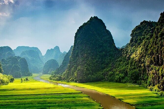 Full Day Ninh Binh - Trang An - Bai Dinh - Mua Cave & Transfer - Mua Cave Views and the Trip Back to Hanoi
