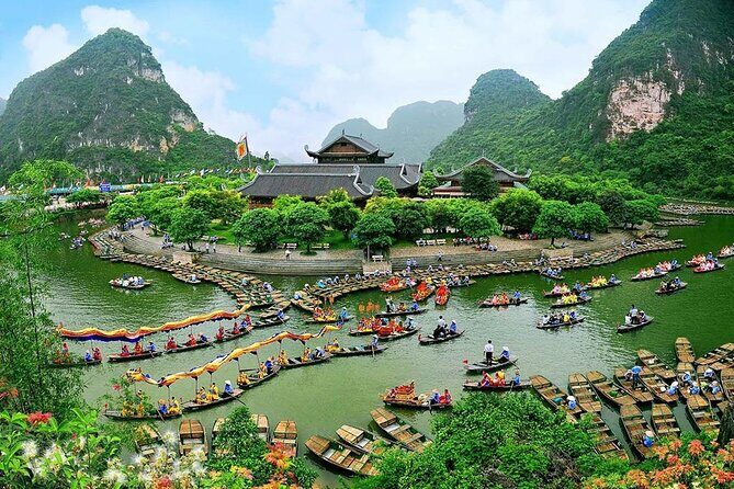 Full Day Private Tour of Ninh Binh with Limousine - Lunch in Hoa Lu District: Included Vietnamese Set Menu, No Fuss