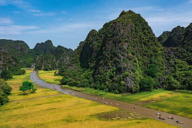 Guided Full Day Ninh Binh Small Group Tour by Limousine - Tam Coc on Sampan: Caves, Limestone, and the Ha Long on Land Feeling