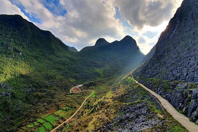Ha Giang Easy Rider 3D3N - Day 2: Dinh Vua Meo and the Sung La culture-village stops