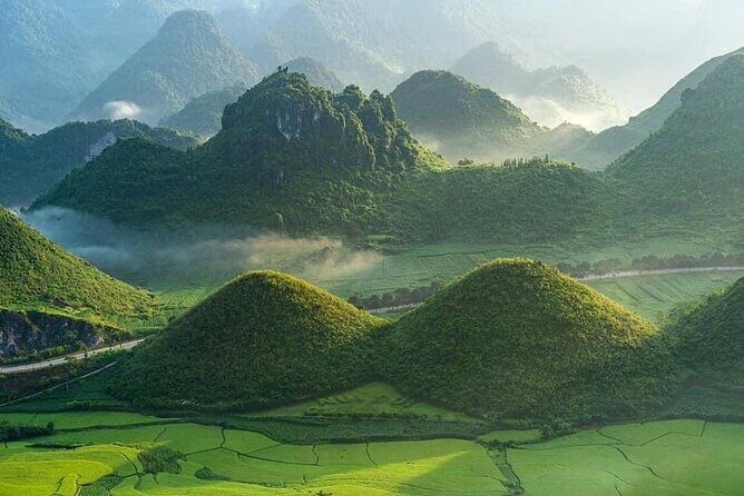 Ha Giang Loop 2D/1N Private Room + Free Dorm Hotel 1N before tour - Getting oriented fast: where you meet and how the timing works