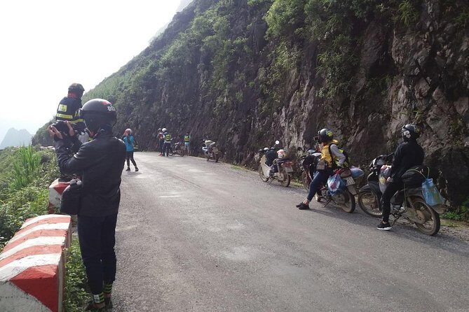 Ha Giang Loop 4 nights 3 days - Meo Vac and Lùng Tám Village: Sunday Market and Hemp Craft Time