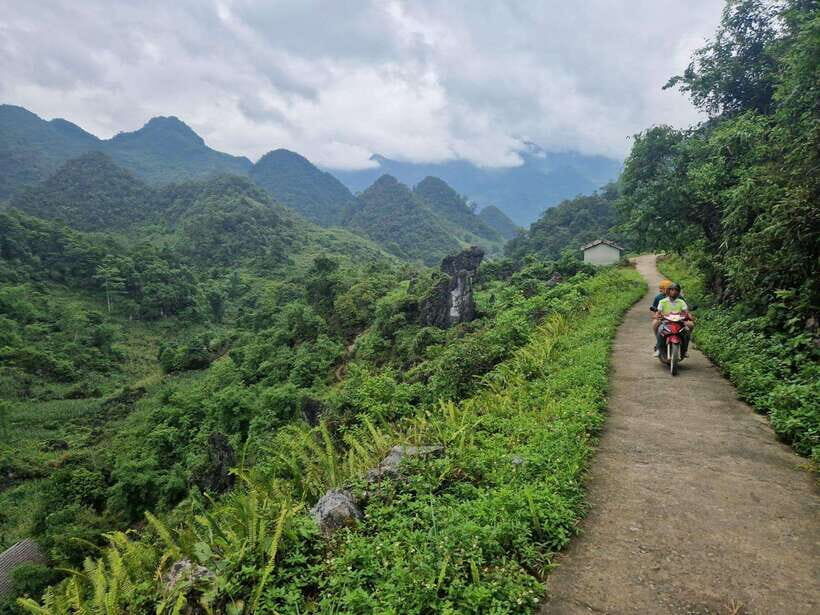 Ha Giang Loop 4D3N Mama's Homestay - Safety and the motorbike license: the rule you can’t ignore
