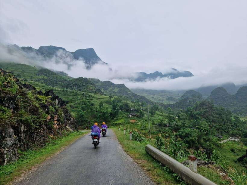Ha Giang Loop 4D3N Mama's Homestay - Day 2: Lung Cu Flag Tower and Dong Van Old Quarter at night