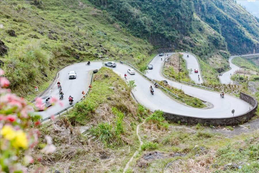 Ha Giang Loop Tour 2Days easy rider (Depart from Hanoi/Sapa) - Day 2: Sali Pass, Lung Ho Viewpoint, and Du Gia Waterfall
