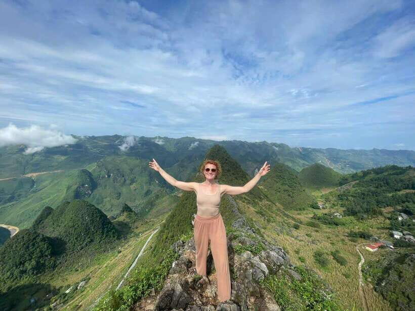Ha Giang Loop Tour 3 Days 2 Night with easy rider from Hanoi - Day 2: Lung Cũ, Sky Walk, Ma Pi Leng, and Mèo Vạc hospitality