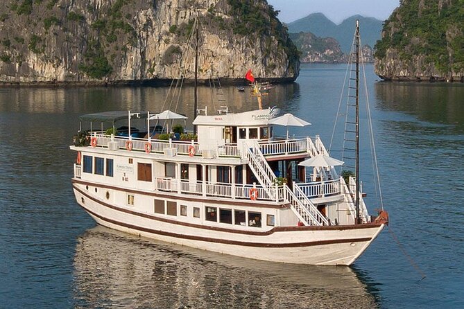 Ha Long Bay 2 Days 4 Star - Bai Tu Long Bay in Two Days: The Real Shape of the Trip