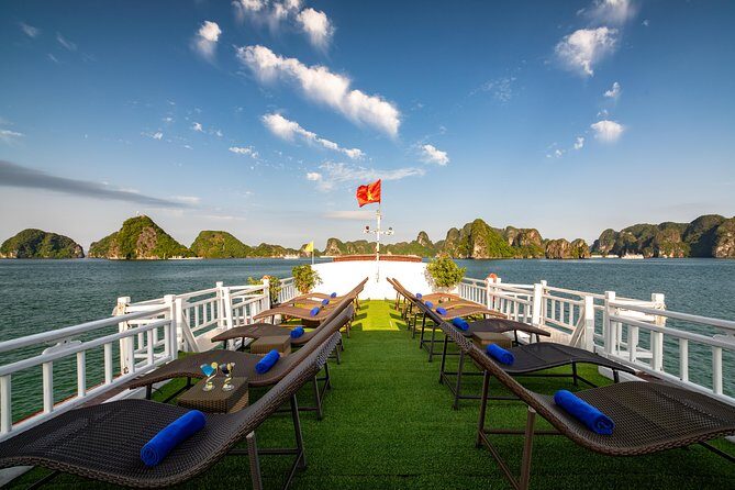 Ha Long Bay 2D1N on 2-star-plus Cruise - Kayaking at 8:00 and the pearl farm at 9:00