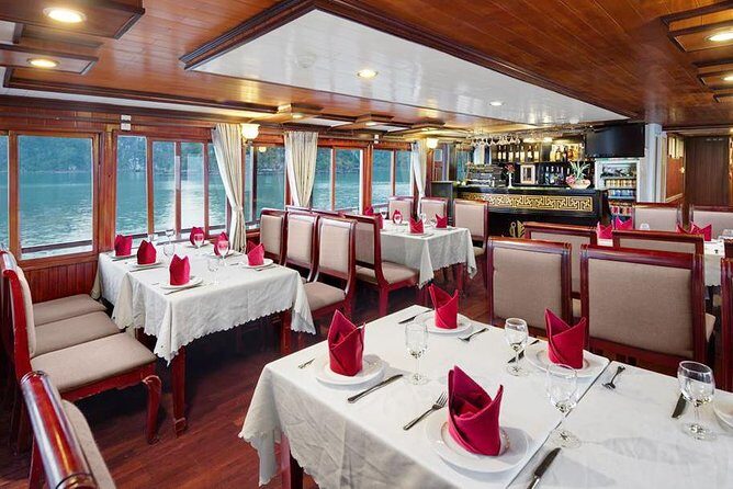 Ha Long Bay 2D1N on a 3-Star Cruise - So, is it worth it? My balanced take for different travelers