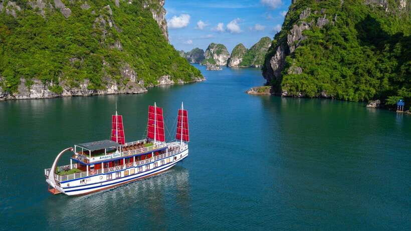 Ha Long Bay - Bai Tu Long Bay Luxury Boat Tour & Transfer - Bai Tu Long Bay cruising: remote-feeling views with an easier pace