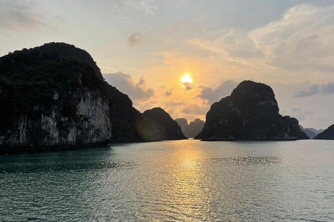 Ha Long Bay Day Cruise From Ha Noi - Ride in Comfort: Hanoi Pickup to Tuan Chau Island