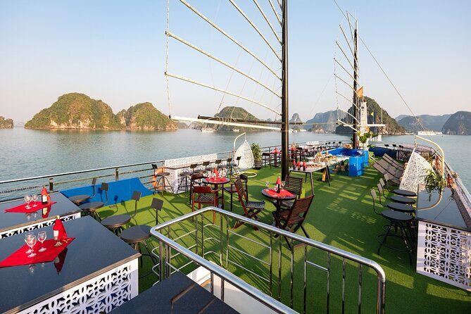 Ha long Bay day trip with Luxury Cruise - Halong Bay Day Trip From Hanoi: Luxury Bus, Small Group Vibe, Big Scenery