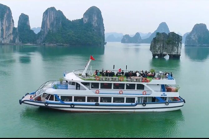 Ha Long bay Luxury cruise Day Trip - Ha Long Bay in 12 hours: the real value of a day cruise