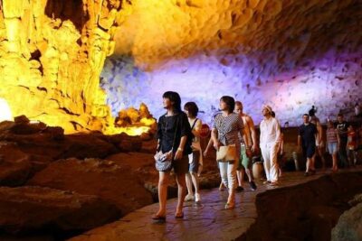 Ha Long bay Luxury cruise Day Trip - The onboard start at Tuan Chau: lunch and the rock-name tour