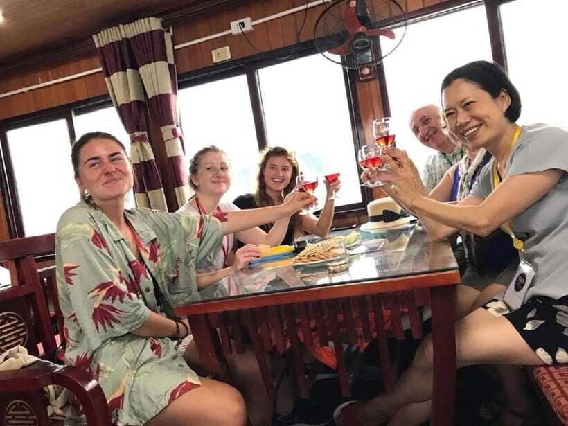Ha Long Bay Small Deluxe Cruise Day Trip With Kayak & Lunch - Titop Island at 15:00: Beach Time Plus a Peak View