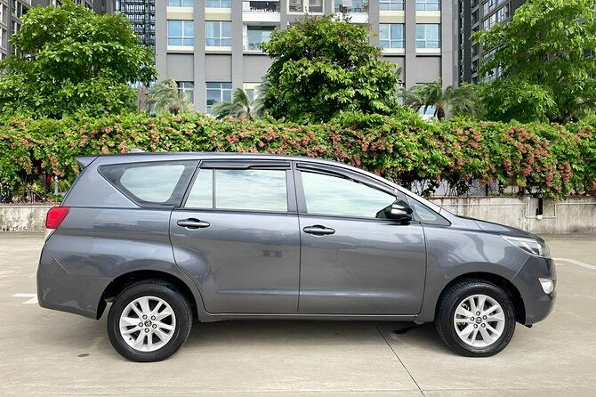 Ha Noi City Private Car with Driver 4 - 8 hours - Markets and craft shopping: Dong Xuan and Bat Trang