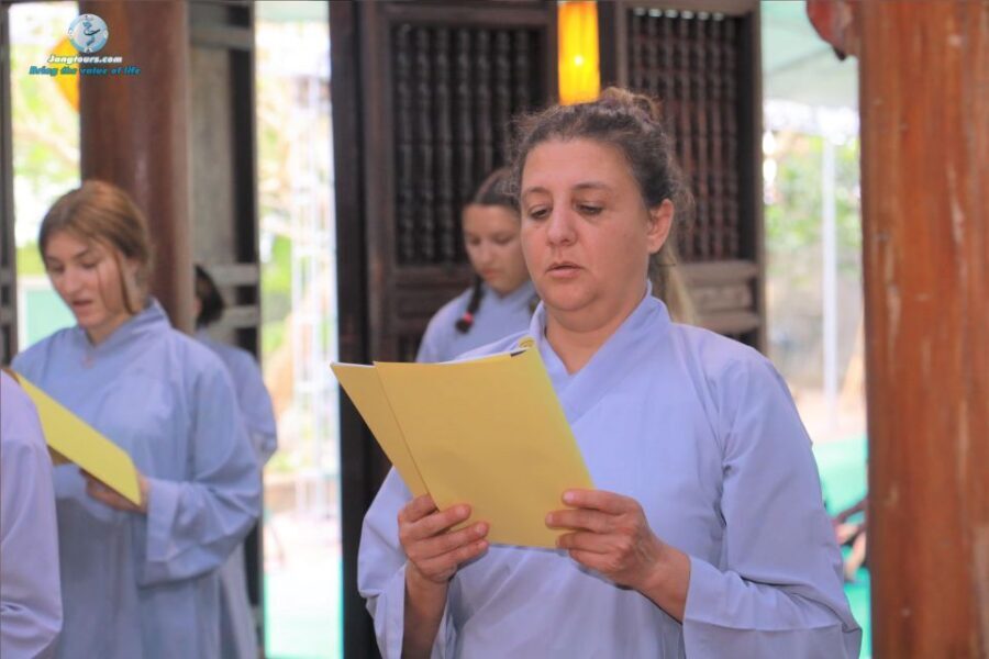 Ha Noi - Half-day Mindfulness meditation retreat - Walking meditation and mindful breathing you can actually use later