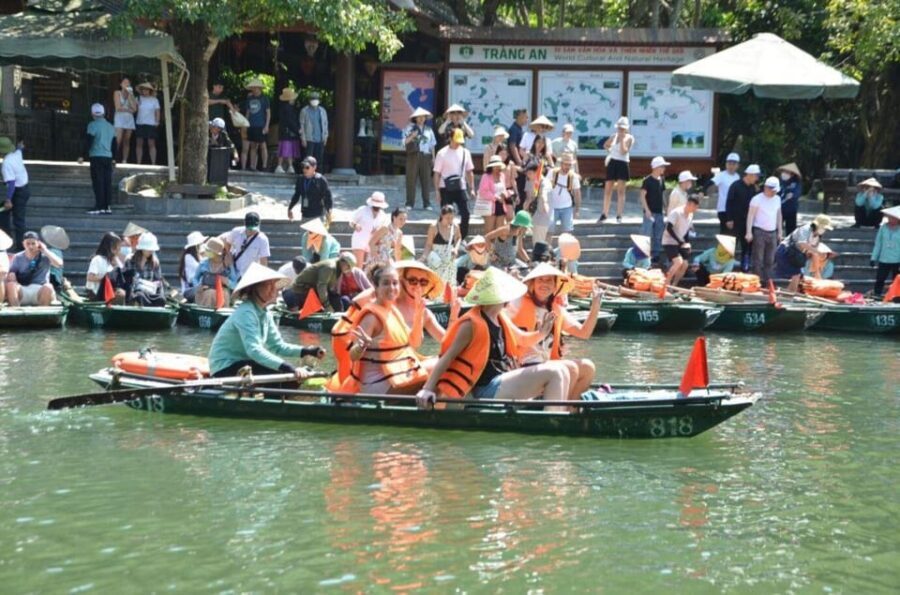Ha Noi: HOA LU-TAM COC-MUA CAVE ,Buffet Lunch & Cycling - Who This Day Trip Fits Best (And Who Should Skip It)