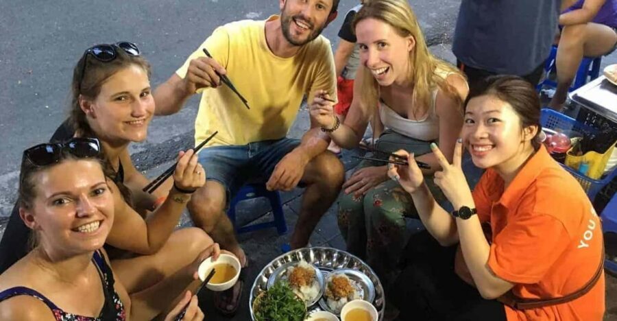 Ha Noi : Small Group Hanoi Street Food Tour - The rotating menu: what you might taste in 3 hours