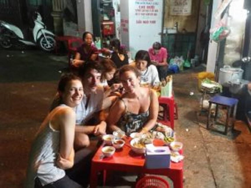 Ha Noi : Small Group Hanoi Street Food Tour - Who this Hanoi street food walk is best for
