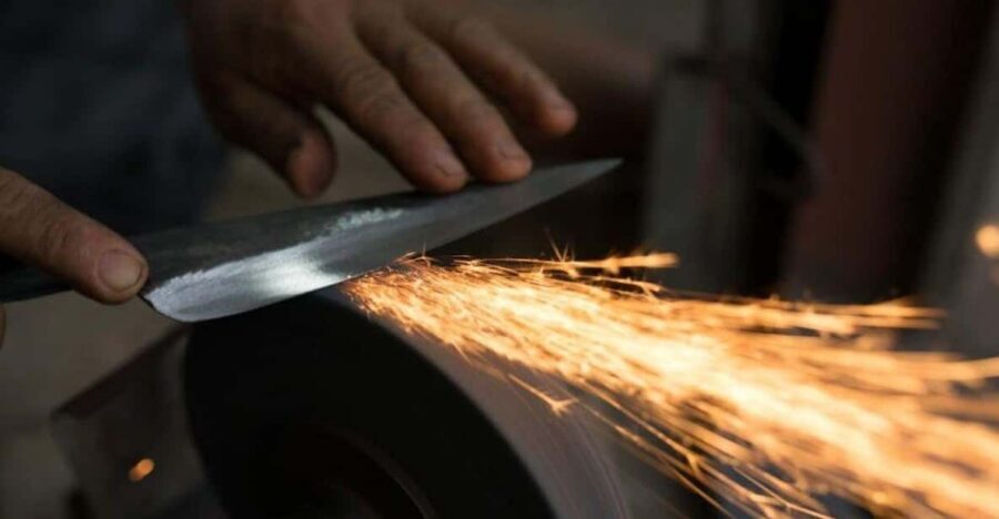 Ha Noi: Traditional Knife Making in Blacksmith Village - Why Da Sy knife forging feels real (and not like a performance)