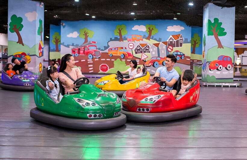 Ha Noi: VinKE and Vinpearl Aquarium Entry Ticket - The Shows Schedule: Mermaid, Penguin Feeding, Reptile Interaction
