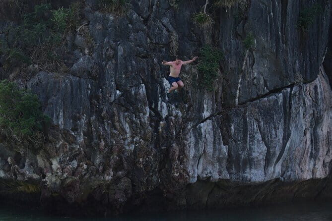 Half day Deep Water Solo - Sea Face wall: the beginner-to-intermediate ramp that makes the whole day work
