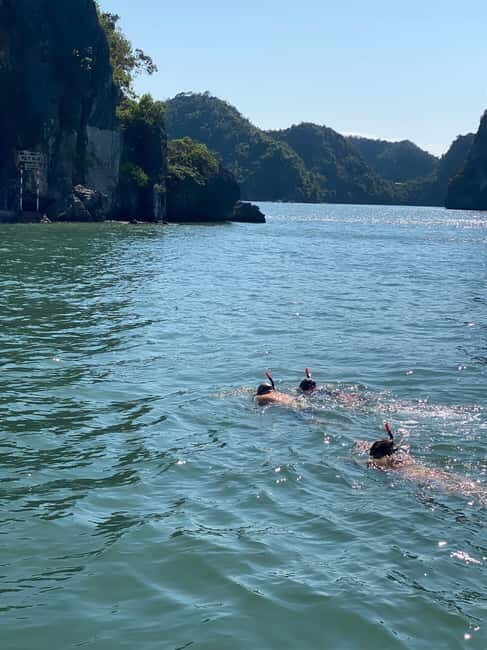 Half day Lan Ha Bay : Boat Trip , Kayaking,Snorkel - Snorkel and swimming at small beaches: what to expect about water clarity