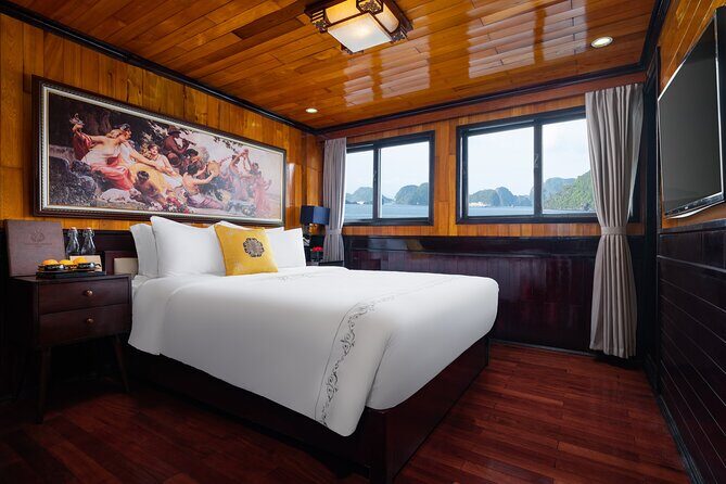 Halong 2D1N with Le Journey/Hera/La Pandora Boutique from Hanoi - A deluxe Halong Bay cruise that starts with a Hanoi pickup you can count on